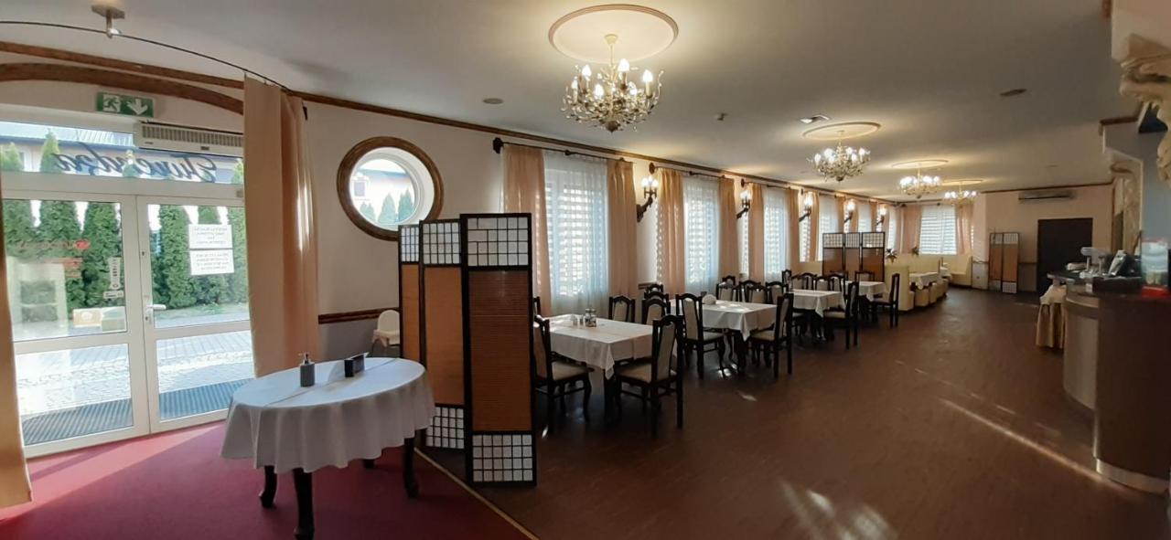 Hotel Twierdza Rzeszów Kültér fotó
